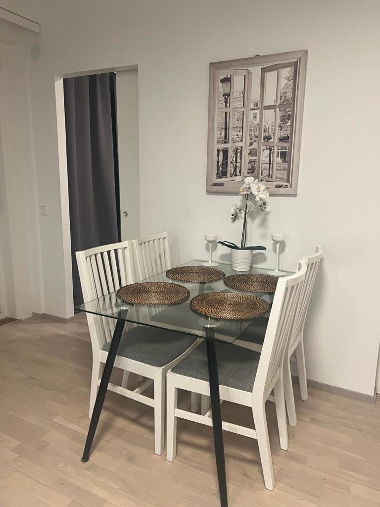 Modern City Apartment With Sauna Nearby The Airport ヴァンター エクステリア 写真