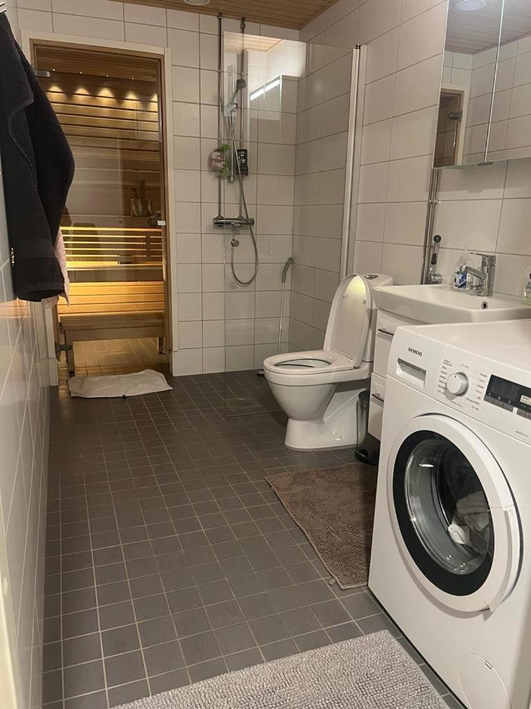 Modern City Apartment With Sauna Nearby The Airport ヴァンター エクステリア 写真